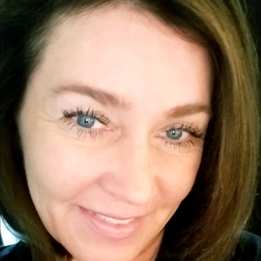 Meet your Posher, Carla